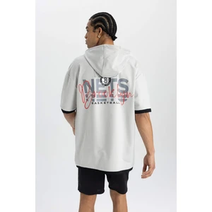 DeFactoFit NBA Brooklyn Nets Oversize Sırt Baskılı Kapüşonlu Kısa Kollu Tişört B9898AX24SM
