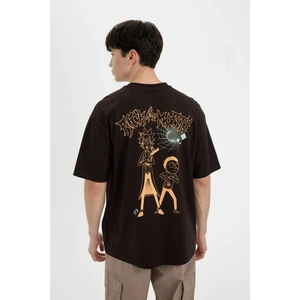 Rick and Morty Comfort Regular Fit Rahat Kalıp Bisiklet Yaka Sırt Baskılı Kısa Kollu Tişört B8099AX24SM