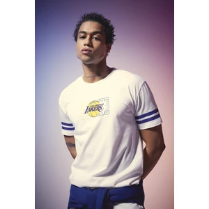 DeFactoFit NBA Los Angeles Lakers Standart Fit Bisiklet Yaka Kısa Kollu Tişört B3896AX24SP