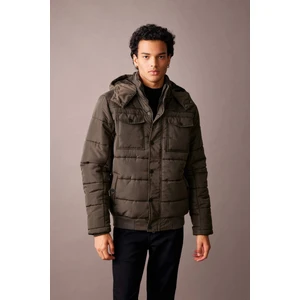 Su Geçirmez Slim Fit Dar Kesim Kapüşonlu Fermuarlı Çıtçıtlı Cepli Astarlı Mont R2303AZ23WN