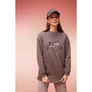 Regular Fit Bisiklet Yaka Nakışlı İçi Yumuşak Tüylü İnce Sweatshirt Tunik B5604AX23AU