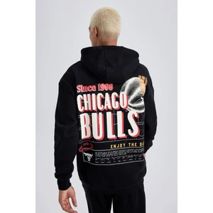 DeFactoFit NBA Chicago Bulls Boxy Fit Kapüşonlu Kalın Sweatshirt A7271AX23AU