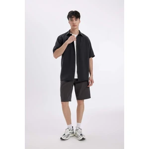 Regular Fit Düz Paça Gabardin Bermuda Şort C5397AX24SM