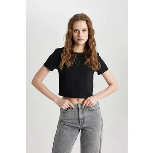 Slim Fit Dar Kesim Bisiklet Yaka Kısa Kollu Tişört C4332AX24SP