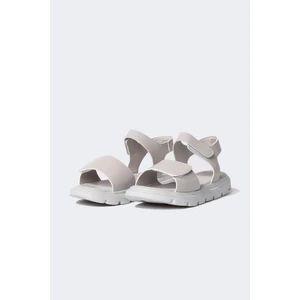 Kız Çocuk Cırt Cırtlı Tırtıklı Taban Suni Deri Sandalet C2802A824SM