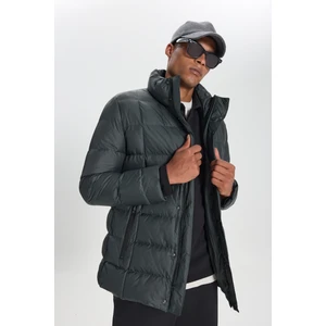 Altınyıldız Classics Standart Fit Normal Kesim Dik Yaka Yan Cepli Mont