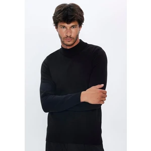 Slim Fit Dar Kesim Yarım Balıkçı Yaka Tüylenmeyen Yumuşak Dokulu Siyah Erkek Kazak