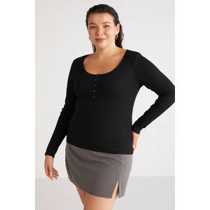 Zazanabb Kadın Fitilli Görünümlü Vücudu Saran Derin Yuvarlak Yaka Düğmeli Siyah Büyük Beden Bluz