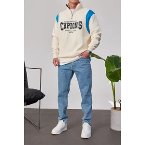 Chpions Yakası Fermuarlı Ekru Sweatshirt