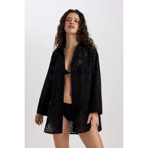 Regular Fit Pamuklu Delik İşlemeli Siyah Plaj Gömleği-Fall in Love C0506AX24SM