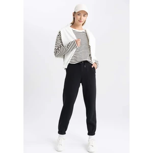 Beli Paçası Lastikli Bağcıklı Basic Düz Cepli Kalın Kumaş Jogger Eşofman Altı W1505AZ23WN