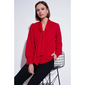 Regular Fit Bağlama Detaylı V Yaka Gömlek Bayan Gömlek 611GO0202