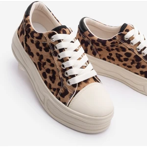 Kadın Sneaker Kalın Taban Leopar Spor Ayakkabı Larka