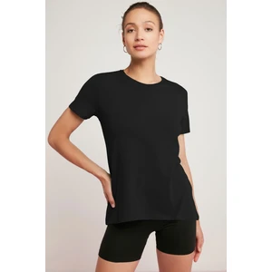 Tatum Kadın  Pamuk Süprem Yuvarlak Yaka Comfort Fit Siyah T-Shirt