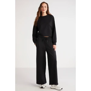 Isolde Kadın İçi Polarsız Bisiklet Yaka Beli Lastikli Flare Comfort Fit Siyah Eşofman Takımı