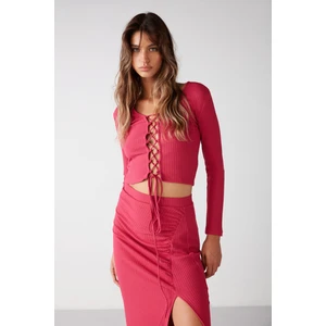 Agneska Kadın Triko Görünümlü Esnek Kumaşlı Çapraz Bağlamalı V Yaka Uzun Kol Crop Fuşya Bluz