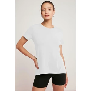 Tatum Kadın  Pamuk Süprem Yuvarlak Yaka Comfort Fit Beyaz T-Shirt