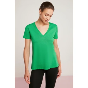 Mabel Kadın 100% Pamuk V Yaka Yarım Kollu Yeşil T-Shirt