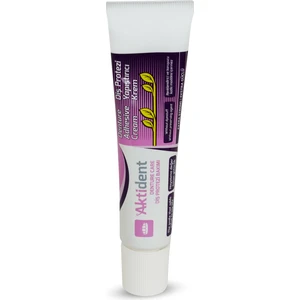 Diş Protezi Yapıştırıcı Krem Bitkisel İçerik ve Papatya Aromalı 40 gr Yüksek Konfor