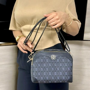 Kadın Askılı Kol Çantası Üç Gözlü Astarlı