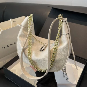 Yeni Kadın Büyük Kapasiteli Şık Çanta - Tek Omuz Askılı ve Zincir Detaylı