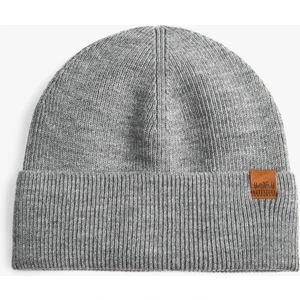 Katlı Bere Slogan Baskılı Etiket Detaylı