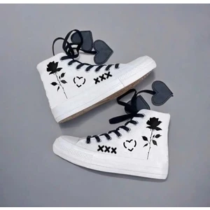 Lias Shoes Siyah Gül Baskılı Kalp Bağcık Keten Çocuk Spor Ayakkabı Sneaker