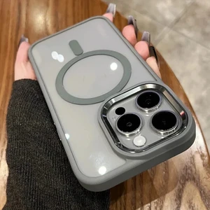 Apple iPhone 15 Pro Natürel Titanyum Sararmaz Krom Mika Kapak Aksiyon Butonu Kapalı Kılıf