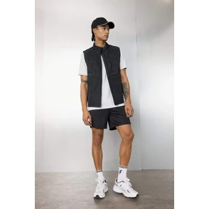 DeFactoFit Standart Fit Normal Kesim Sporcu Kısa Paça Şort C9176AX24AU