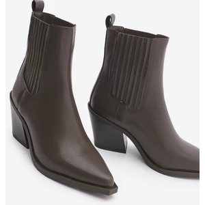 Kadın Sivri Burun Western Bot Erbe