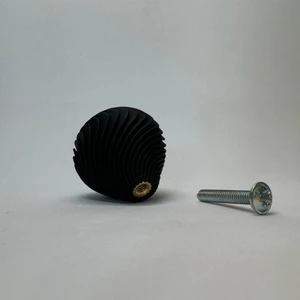 Pomerol siyah Inci Zarif Dolap Kulpu – Minimalist ve Modern Tasarım Mobilya Kulpu