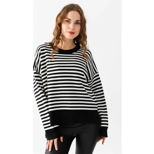 Irmak Kerekli Çizgili Oversize Triko Kazak 6336