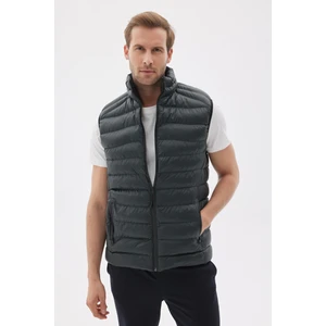 Dik Yaka Slim Fit Erkek Yeşil Casual Yelek