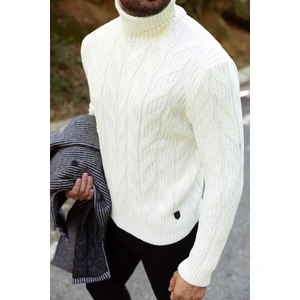 Örgülü Beyaz Rengi Slim Fit Tam Balıkçı Yaka Yün Erkek Kazak