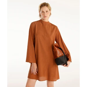 Yaka Detaylı Elbise