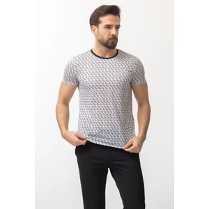 Desenli Siyah Renk Slim Fit Bisiklet Yaka Erkek T-Shirt