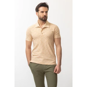 Desenli Bej Rengi Slim Fit Apaç Yaka Erkek T-shirt