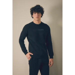 Kabartma Baskılı Bisiklet Yaka Sweatshirt