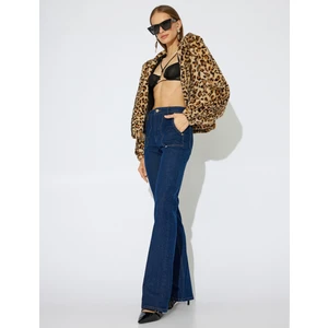 x Zeynep Bastık - Yüksek Bel Ispanyol Paça Kot Pantolon Cep Detaylı Düğmeli - Flare Jeans