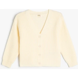 Basic Hırka V Yaka Düğme Detaylı