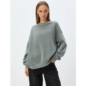 Oversize Sweatshirt Taş Detaylı Bisiklet Yaka Yıkamalı Şardonlu