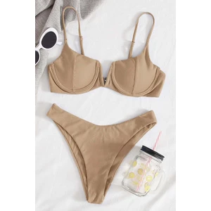 Üstü V Göğüs Dekolteli Bikini Takım