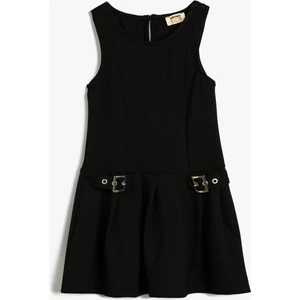 Jile Elbise Kolsuz Yuvarlak Yaka Toka Detaylı Viskon