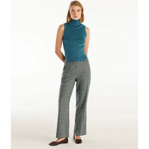 Kolsuz Dik Yakalı Triko