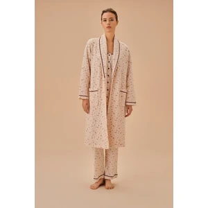 Young Mother Uzun Sabahlık