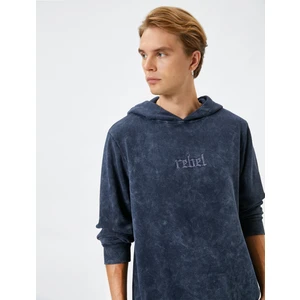 Kapşonlu Sweatshirt Yıkamalı Slogan Işlemeli Ribanalı Şardonlu
