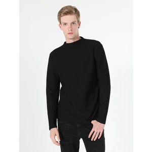 Regular Fit Yarim Balikci Siyah Erkek Uzun Kol Tişört Cl1060115