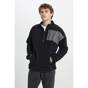 Altınyıldız Classics Erkek Siyah Oversize Bol Kesim Dik Bato Yaka Cep Detaylı Fermuarlı Soğuk Geçirmez Polar Sweatshirt