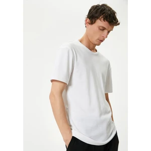 Basic Tişört Slim Fit Bisiklet Yaka Kısa Kollu Pamuklu