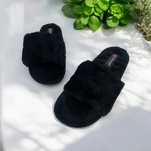Kışlık Sessiz Taban Peluş Terlik